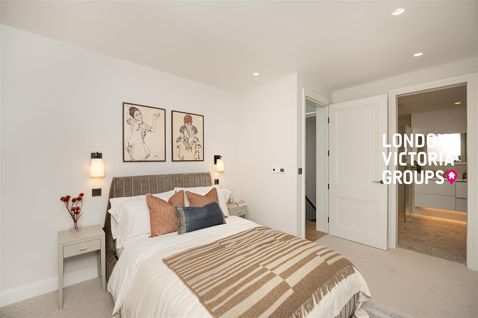 Buckingham Mews, London